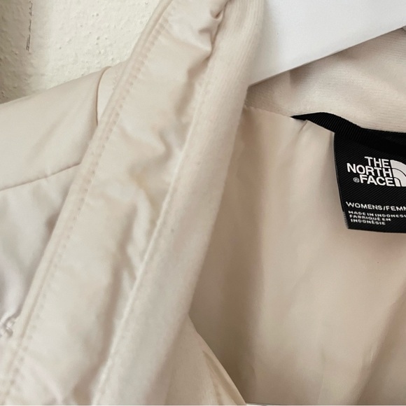 The North Face Monarch Quilted Puffer Jacket in Cream Women’s Medium - Picture 8 of 11